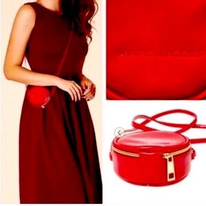 MARC JACOBS RED 
PATENT LEATHER CROSSBODY
BEAUTY BAG NWOT NO CALL OUTS